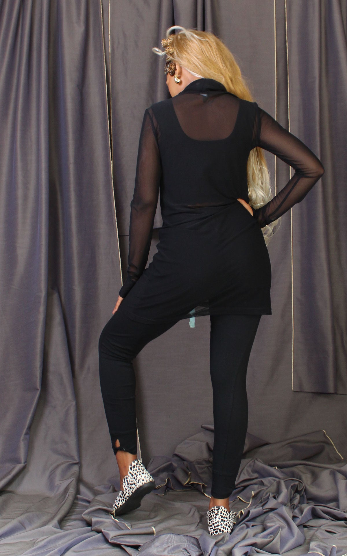 Over Underlay Black