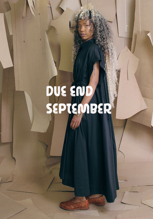 Mantid Dress Black